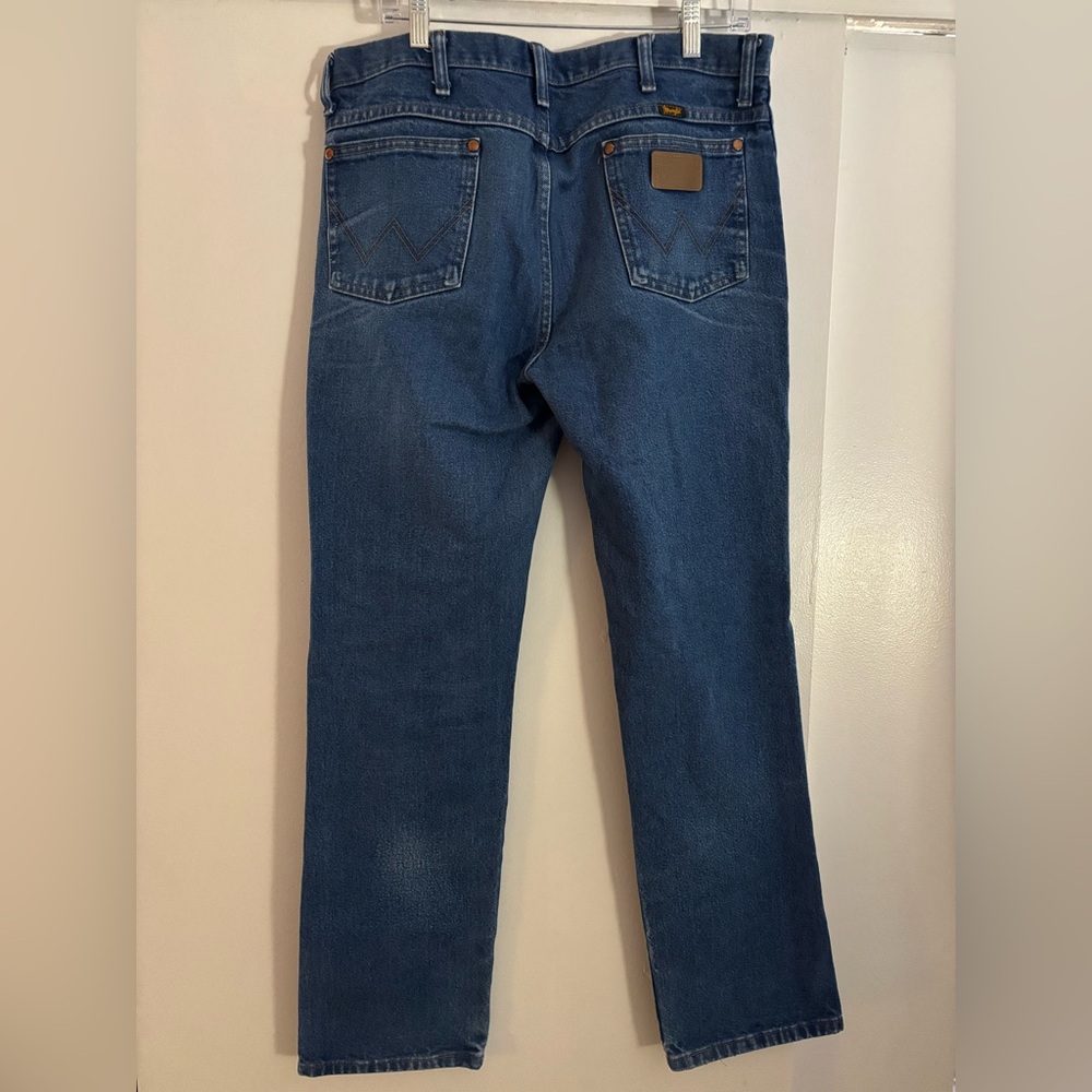 Wrangler Men's Deep Blue Straight Jeans 34x32 Authentic